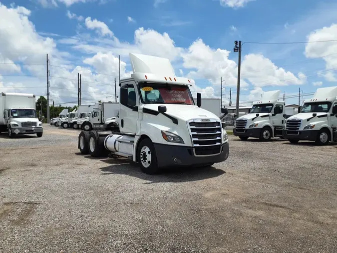 2020 FREIGHTLINER NEW CASCADIA PX12664