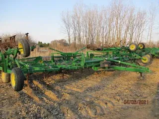 2015 John Deere 2210 LL