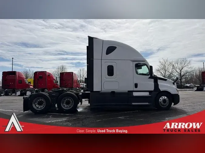 2022 FREIGHTLINER CA126
