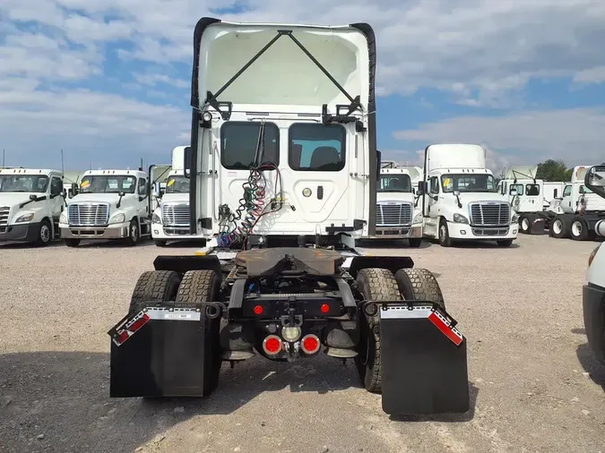 2018 FREIGHTLINER CASCADIA 113