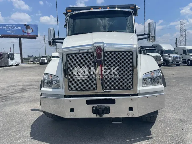 2022 KENWORTH T880