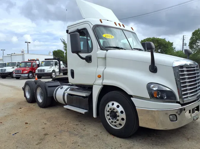 2018 FREIGHTLINER/MERCEDES CASCADIA 125