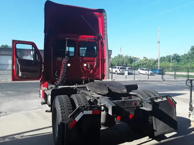 2018 FREIGHTLINER CASCADIA 113