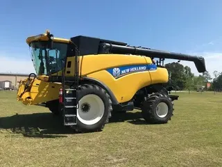 2013 New Holland CR8090