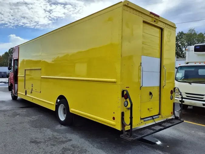 2017 FRTLR CUSTOM CHASSIS CORP MT55