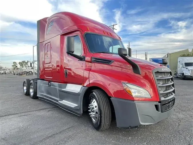 2020 FREIGHTLINER CASCADIA