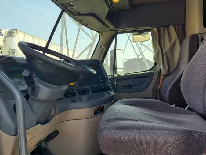 2018 FREIGHTLINER/MERCEDES CASCADIA 125