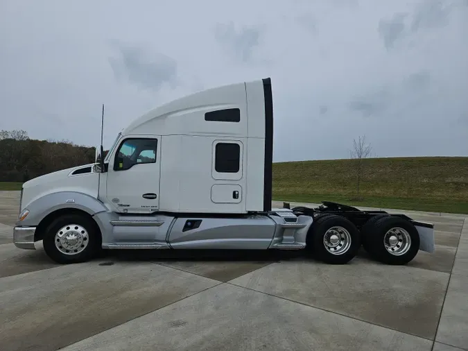 2022 Kenworth T680432fcfe8e37c1ac5bbb51c18d7a0ba87