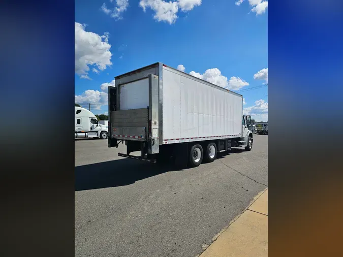 2018 FREIGHTLINER/MERCEDES M2 106