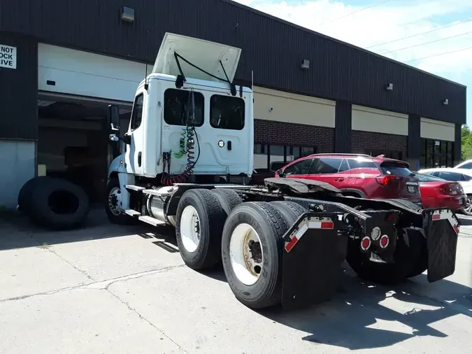 2020 FREIGHTLINER/MERCEDES CASCADIA 1254331119324316e0e6efa513ce0983aba