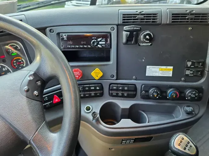 2020 FREIGHTLINER CASCADIA 125