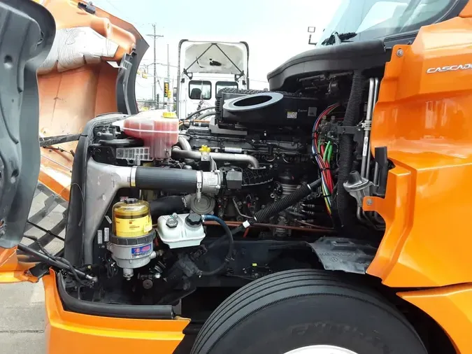 2019 FREIGHTLINER NEW CASCADIA PX12664