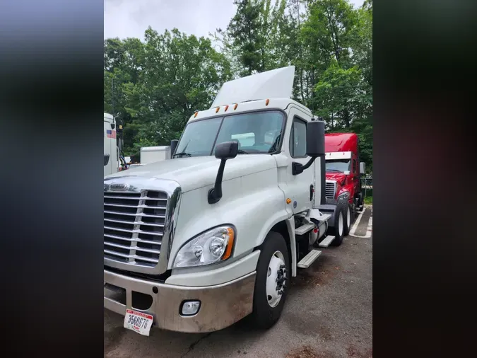 2018 FREIGHTLINER CASCADIA 1254335454ae003e947b9abbccf7f4bd428