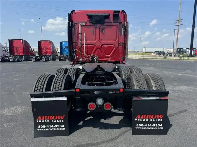 2019 FREIGHTLINER CA126