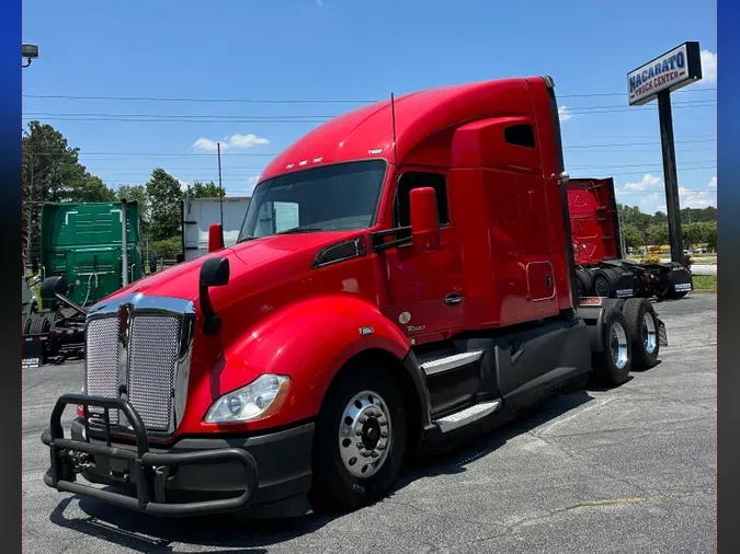 2021 KENWORTH T680