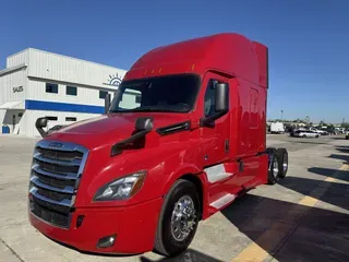 2020 Freightliner Cascadia 126