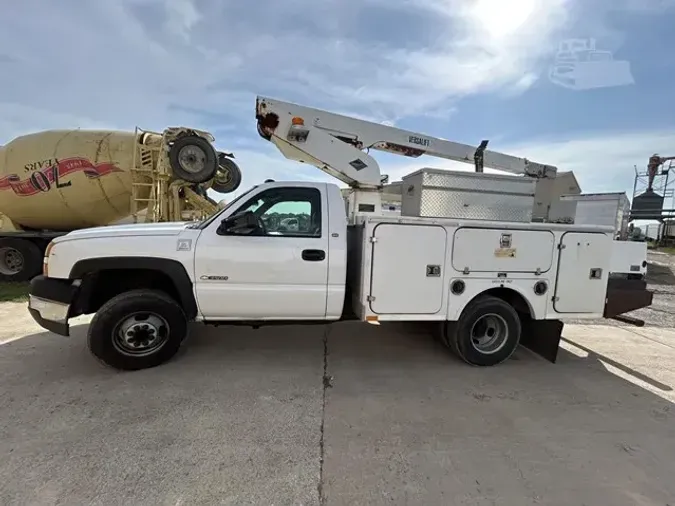 2005 VERSALIFT TEL29NE