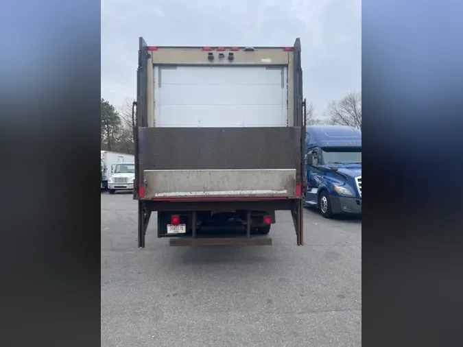 2019 FREIGHTLINER/MERCEDES M2 106