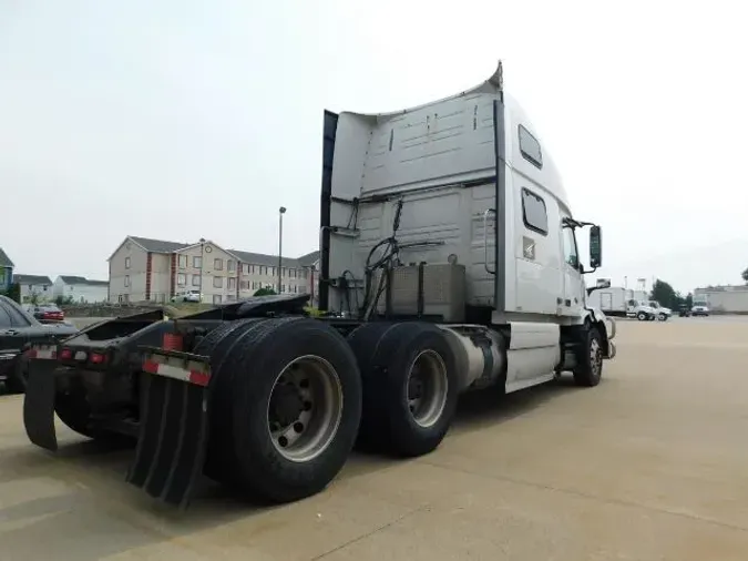 2015 Volvo VNL