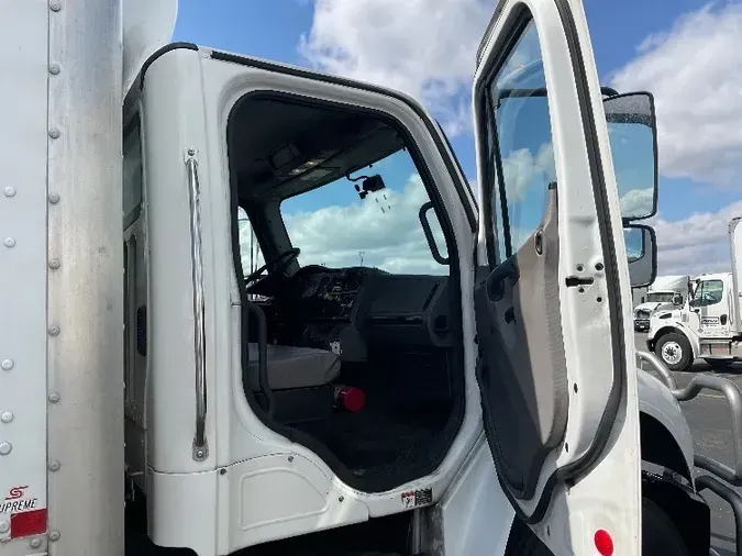 2018 Freightliner M2