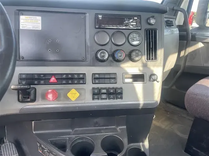 2018 FREIGHTLINER CA116