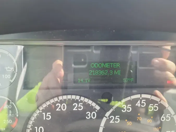 2019 FREIGHTLINER/MERCEDES M2 106