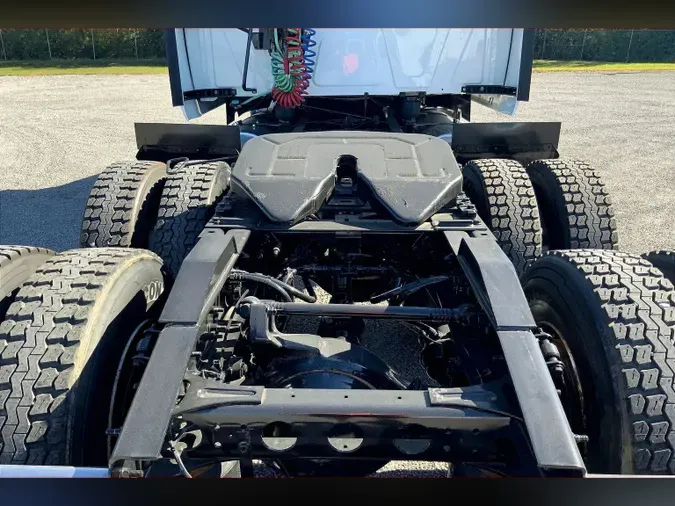 2023 INT LT625 6x44340560fc6f326591013fb70f5da7a33