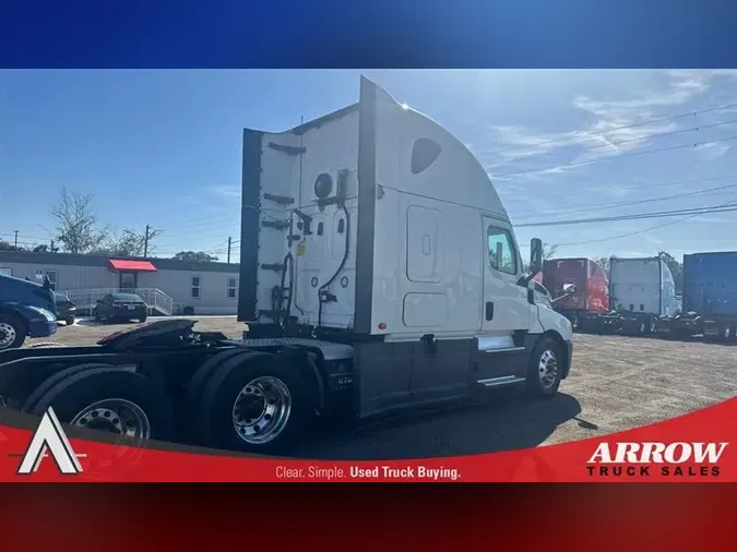 2020 FREIGHTLINER CA126