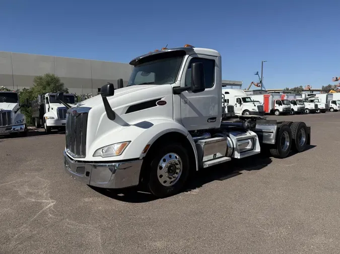 2023 Peterbilt 579