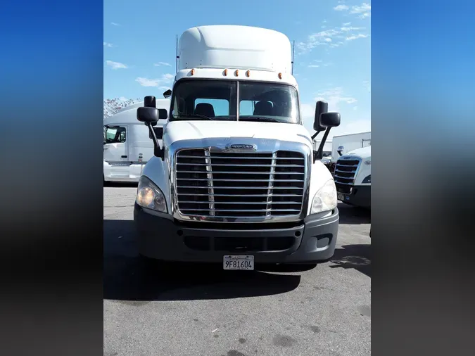 2018 FREIGHTLINER/MERCEDES CASCADIA 125