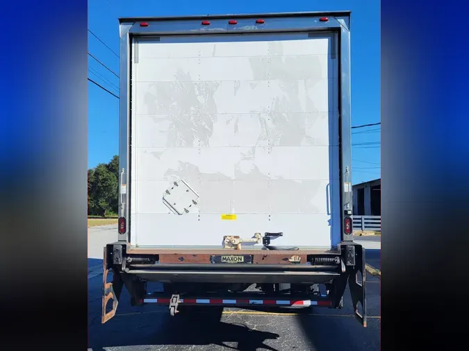 2018 FREIGHTLINER/MERCEDES M2 106