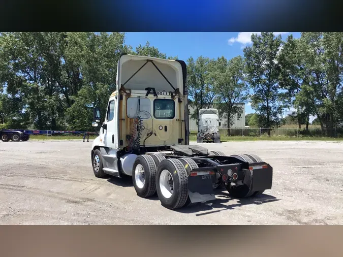 2019 Freightliner Cascadia 125