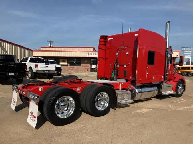 2023 Peterbilt 579