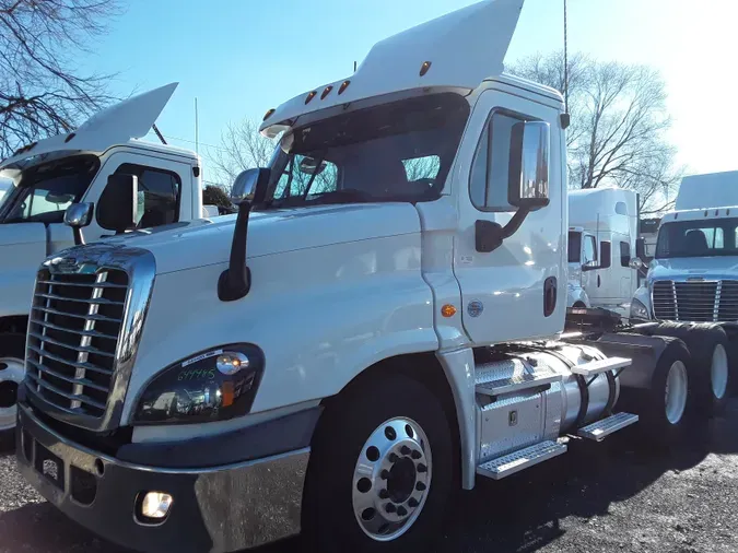 2016 FREIGHTLINER/MERCEDES CASCADIA 125434f6620111c4d7e2d4313102b43ddd9