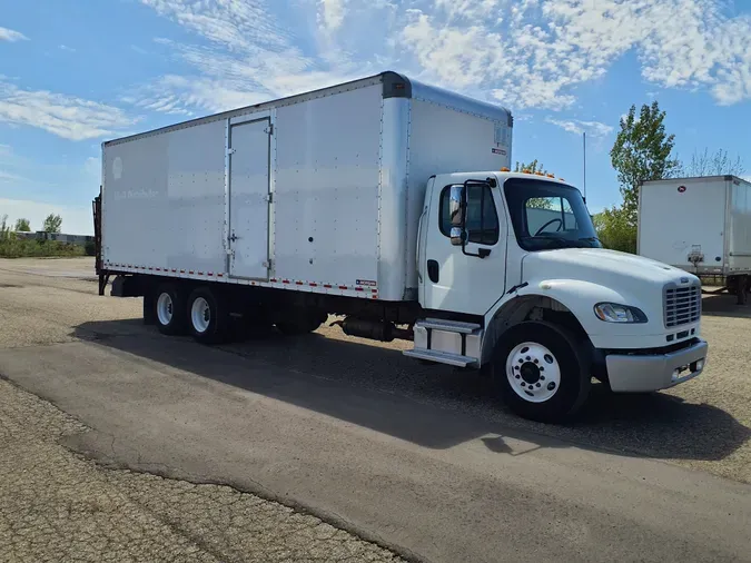 2017 FREIGHTLINER/MERCEDES M2 106