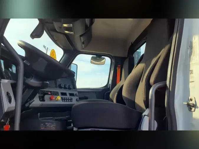 2019 FREIGHTLINER/MERCEDES NEW CASCADIA PX12664