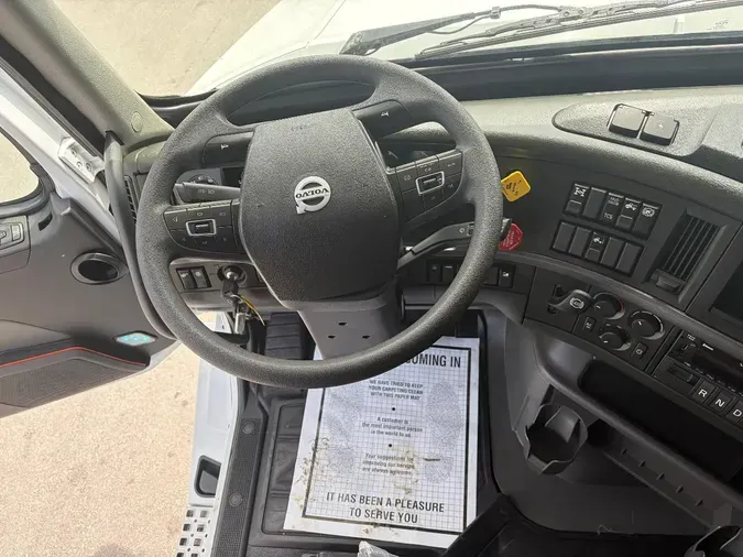 2022 VOLVO VNL64T7604352a1b4a617a001d74f091887ff72d0