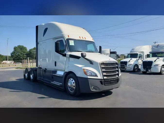 2020 Freightliner Cascadia