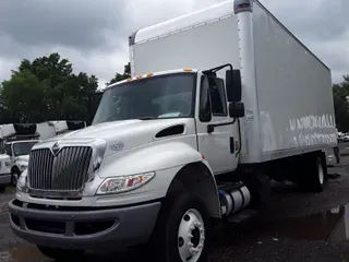 2016 Navistar International 4300