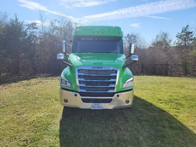 2019 Freightliner T12664ST