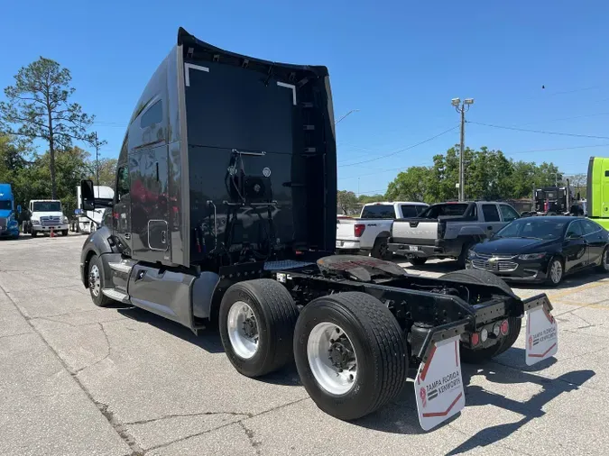 2020 Kenworth T680