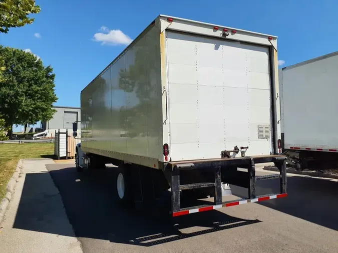 2021 FREIGHTLINER M2 106