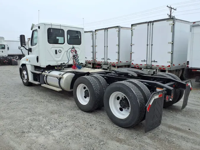 2019 FREIGHTLINER/MERCEDES CASCADIA 125