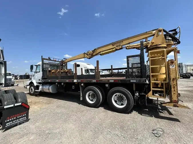 2012 VOLVO VHD64B200