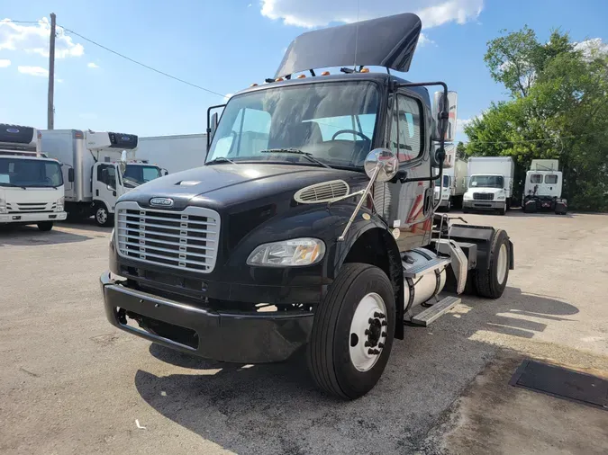 2017 FREIGHTLINER/MERCEDES M2 1064361efbb81a484c71bf690dc217f9970