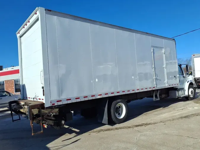 2018 FREIGHTLINER/MERCEDES M2 106