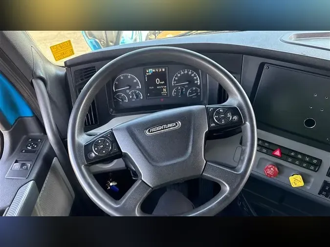 2022 FREIGHTLINER CA126