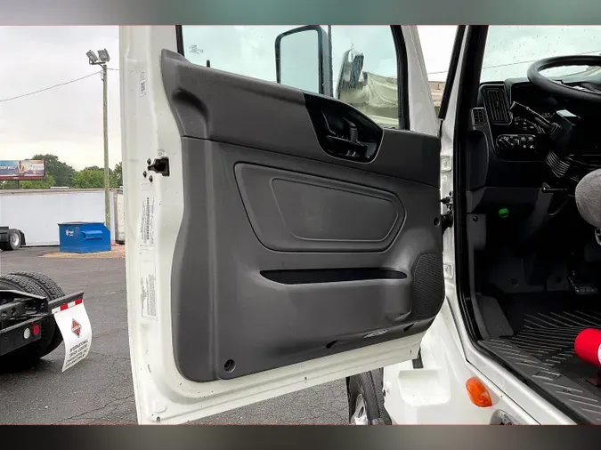 2021 INT LT625 6x4