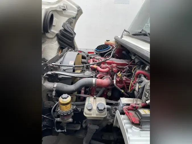 2018 FREIGHTLINER/MERCEDES M2 106