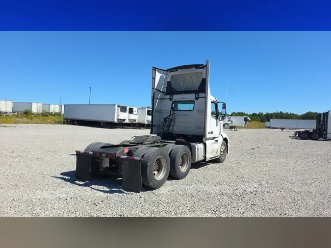 2019 Volvo VNL300